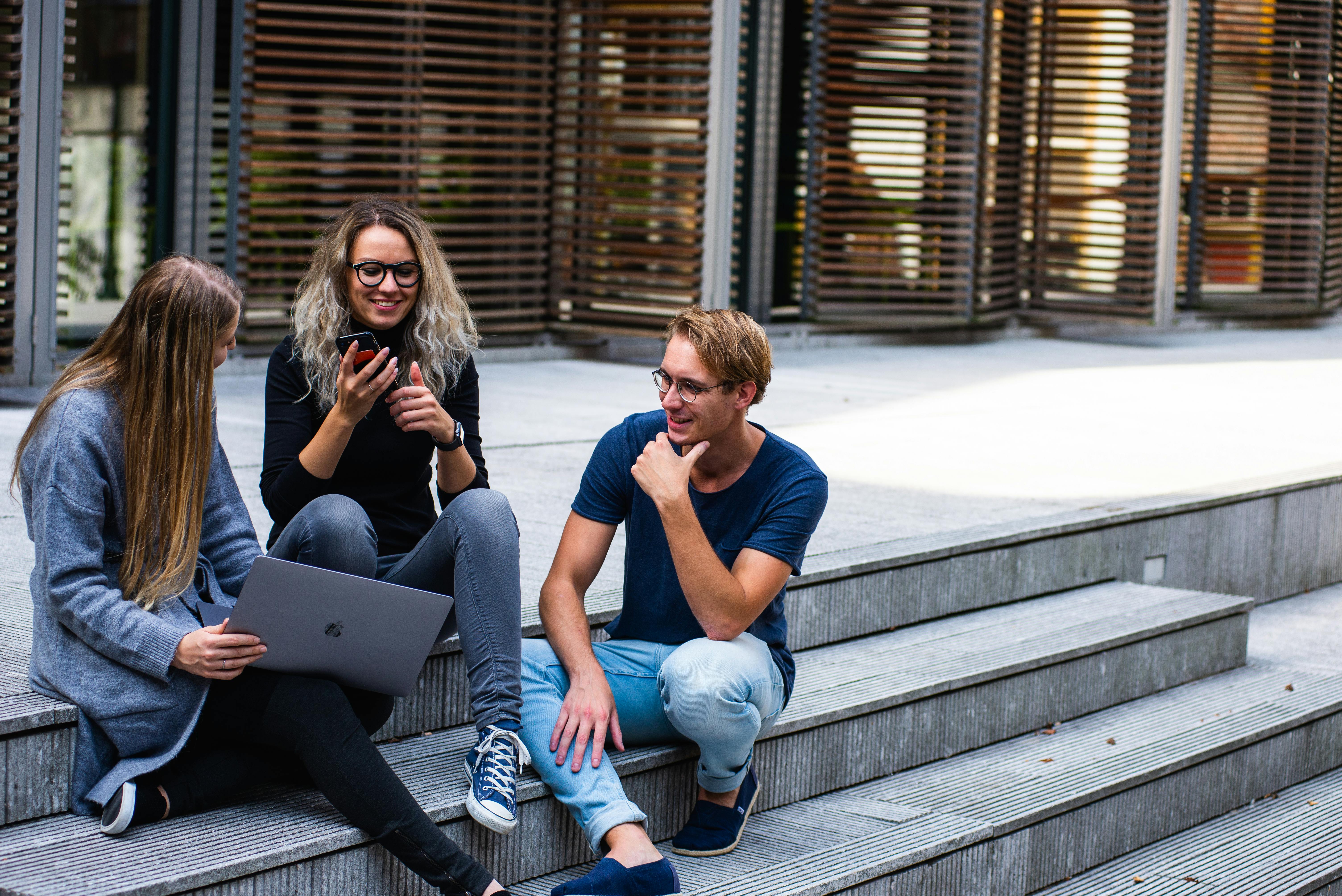 pexels-buro-millennial-636760-1438072-1